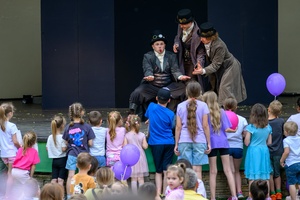 39. TNF: Dzień 3 (1.06.2025) - Na scenie aktorzy tarnowskiego teatru w spektaklu "Pan Doremi"