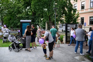 39. TNF: Dzień 3 (1.06.2025) - Rodzice z pociechami na widowni w Amfiteatrze Letnim