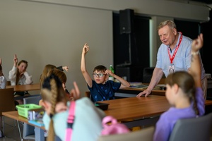 39. TNF: Dzień 3 (1.06.2025) - Warsztat dla najmłodszych "Poznaj tajniki animacji i zostań w filmowcem" prowadzony przez Eugeniusza Gordziejuka w DKW