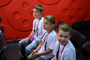 39. TNF: Dzień 4 (2.06.2025) - Jury Dziecięce 39. TNF w klubie festiwalowym w Marzeniu