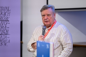 39. TNF: Dzień 4 (2.06.2025) - Eugeniusz Gordziejuk podczas spotkania "Anima. Mistrzowie polskiej animacji" w Galerii TCK