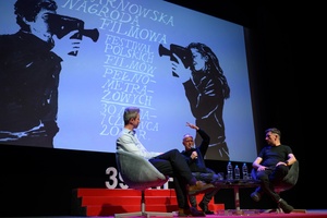 39. TNF: Dzień 5 (3.06.2025) - Na scenie Marzenia od lewej: Artur Zaborski, reżyser filmu "Wróbel" Tomasz Gąssowski, aktor Jacek Borusiński