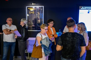 39. TNF: Dzień 5 (3.06.2025) - W hallu Marzenia widzowie w oczekiwaniu na wejście do sali kinowej