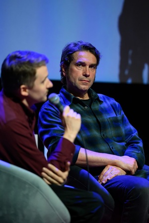 39. TNF: Dzień 6 (4.06.2025) - Na scenie Marzenia od lewej: Kuba Armata, aktor Marcin Dorociński podczas spotkania z publicznością po projekcji filmu "Minghun"