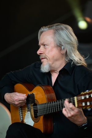 ZDEARZENIA 2025: Dikanda, Ania Karwan