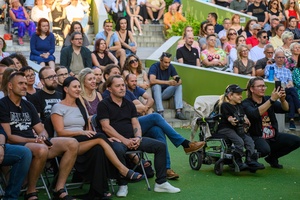 ZDEARZENIA 2025: Renata Przemyk - Amfiteatralna publiczność podczas koncertu