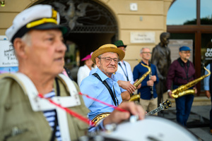 Starówka Jazz Festival 2025 - Koncert II - Parada nowoorleańska na tarnowskim rynku