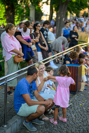 Koncert Polskiej Muzyki Rozrywkowej - Orkiestra Dęta Grupy Azoty S.A. i soliści - Licznie zgromadzona publiczność podczas koncertu
