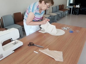 Twoja poduszka ZAFU - Uczestniczka podczas warsztatów