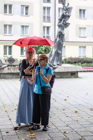 Skoki przez epoki - jak poznawać czas po stylach i detalach architektonicznych? - Dorota Omylska i Baśka Bułdys