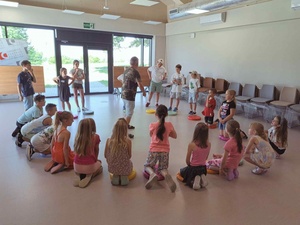 Wakacyjne senso-warsztaty - Uczestnicy podczas warsztatów