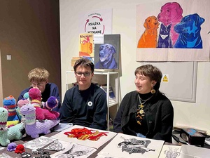 Przedświąteczny kiermasz twórczości i rękodzieła - Wystawcy podczas kiermaszu