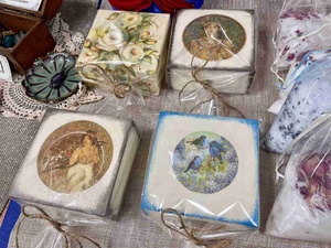 Przedświąteczny kiermasz twórczości i rękodzieła - produkty podczas kiermaszu