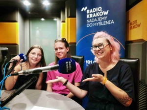 Bardzo Młoda Kultura - Młodzież podczas nagrań promujących w radiu kraków