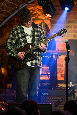 Koncert: SM Rock - Występ uczniów i nauczycieli szkoły S.M.Rock przy udziale publiczności.