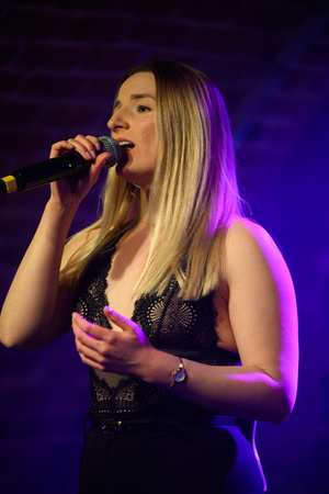 Koncert: SM Rock - Występ uczniów i nauczycieli szkoły S.M.Rock przy udziale publiczności.