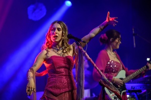 Koncert: Lor - Na scenie występujący zespół Lor