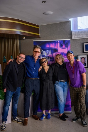 40. TNF: Dzień 8 (29.05.26) - Na tle ścianki festiwalowej pełne Jury 40. TNF