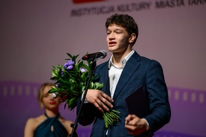 40. TNF: Gala Wręczenia Nagród - Na scenie Marzenia nagrodzony za Debiut odtwórca głównej roli w filmie "Brat" - Filip Wiłkomirski