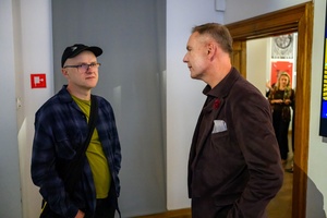Wystawa: Konfrontacje Plakatu Studenckiego - Jerzy Skakun - autor identyfikacji wizualnej  i Tomasz Kapturkiewicz Dyrektor Tarnowskiego Centrum Kultury