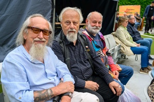 Starówka Jazz Festival - Zygi Jazz Band / Leliwa Jazz Band - Koncert jazzowy w Amfiteatrze w Tarnowie – widok na scenę i zgromadzoną publiczność.
