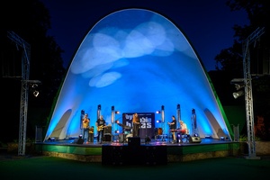 Był Sobie Blues 2026: Śląska Grupa Bluesowa - Na amfiteatralnej scenie Śląska Grupa Bluesowa z perspektywy widowni