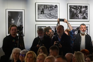 Wystawa: Zrozumie życie - Publiczność podczas spotkania.
