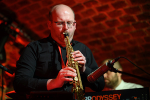 Koncert: LNSD Quartet - Szymon Łukowski gra na saksofonie.