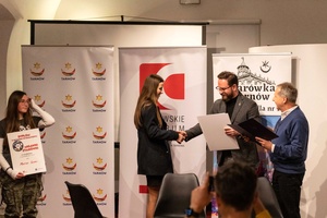 Laureaci konkursu fotograficznego "Migawki Starówki"