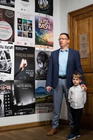 Wernisaże dzień po dniu: Mateusz Kolano „Płonę dla Ciebie”