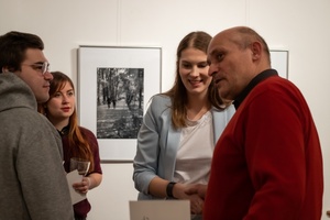 Wernisaże dzień po dniu: Maria Strzesak „4-12-22”